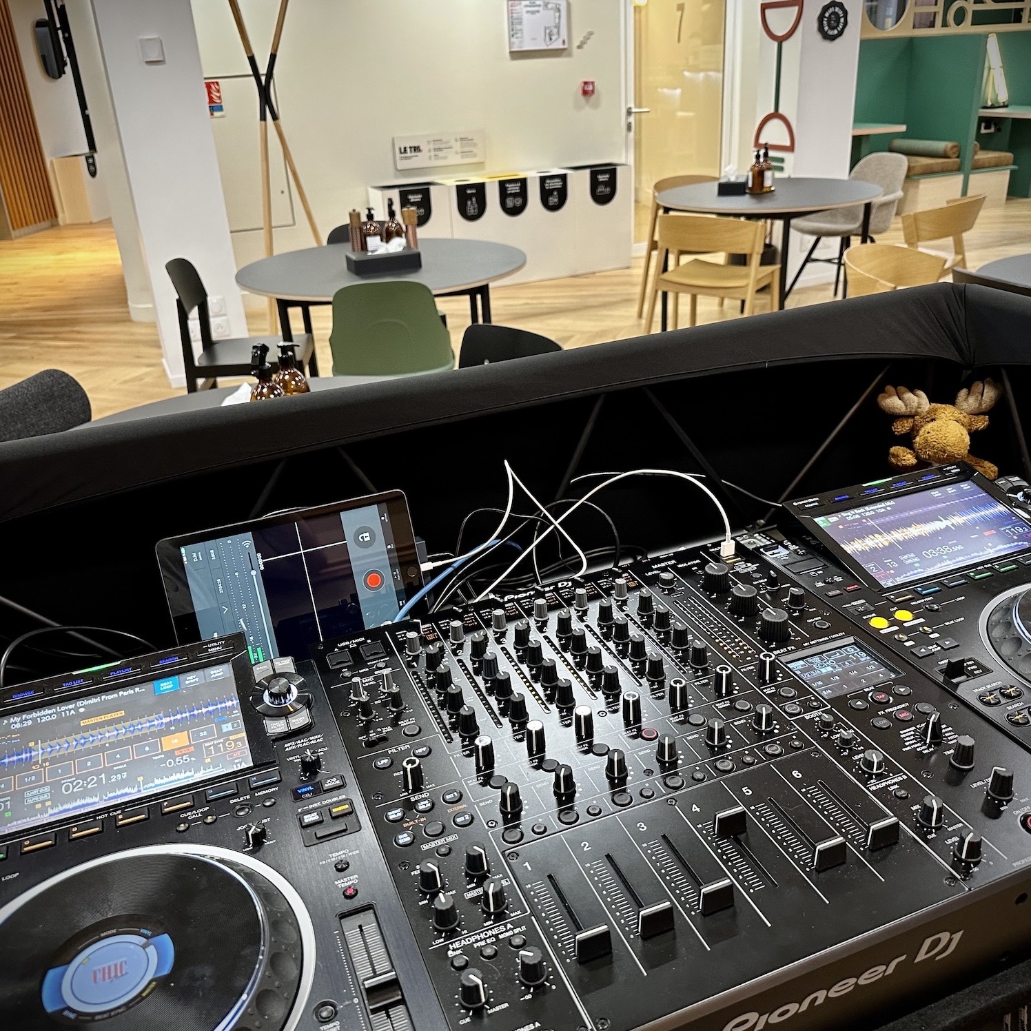 DJ Elky mixes